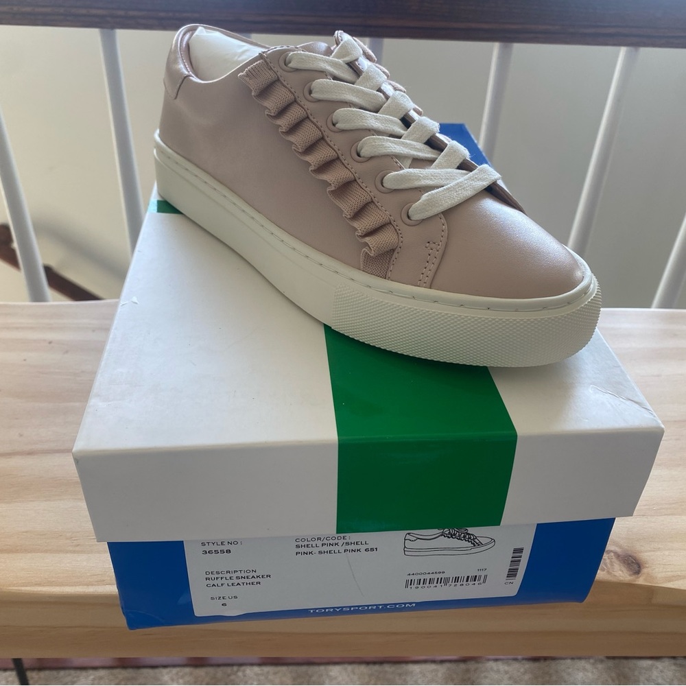 Tory Burch Sneakers